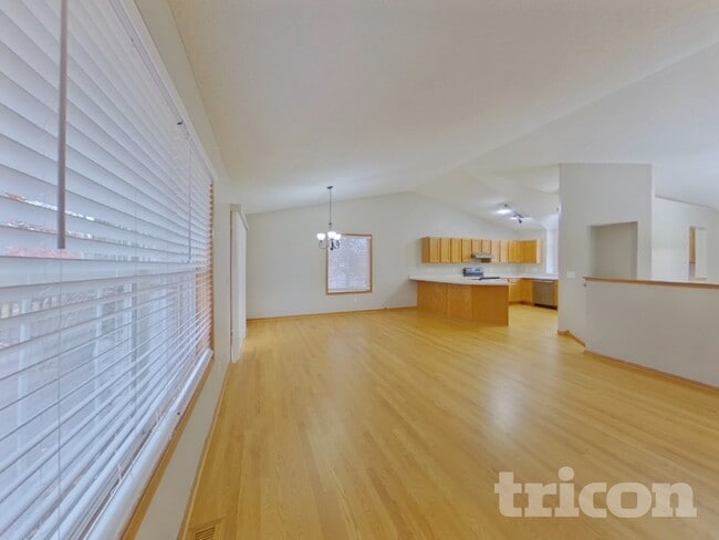 Foto del edificio - 5535 Highland Trail