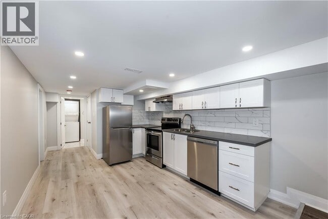 Photo du bâtiment - 98 E 26th St