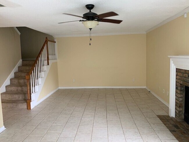Building Photo - 6017 Sussex Dr