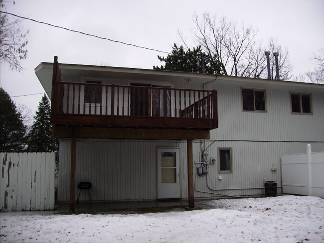 Building Photo - 6312 Kutcher Ln