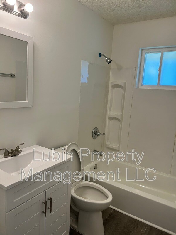 Building Photo - 1699 Pendleton St