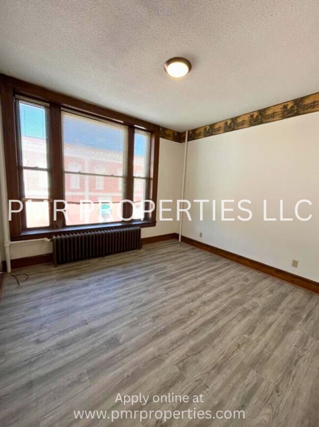 Foto del edificio - Red Oak Apartments