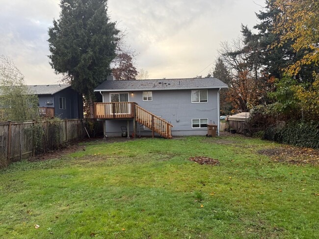 Building Photo - BRAND NEW 5 bed House in Tacoma School Dis...