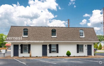 Building Photo - 324 Walton Ferry Rd
