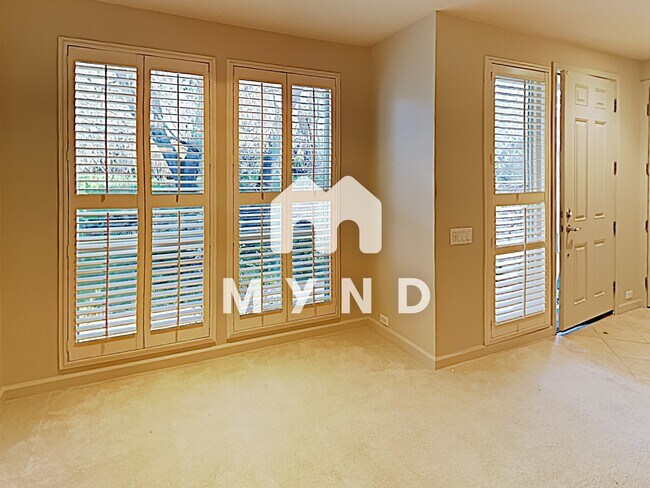 Foto del edificio - 11290 Stanford Court Ln Apt 205