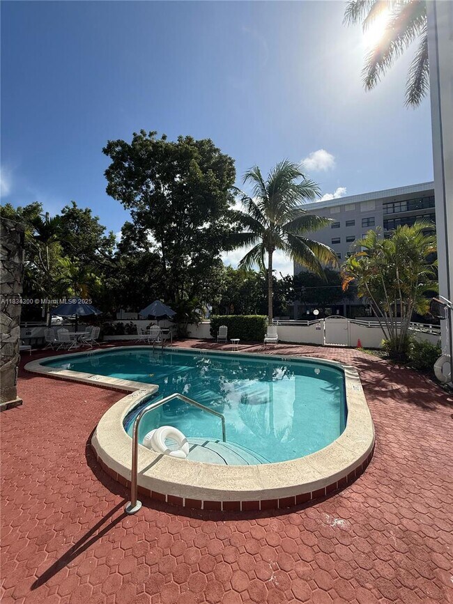 Foto del edificio - 1075 93rd St