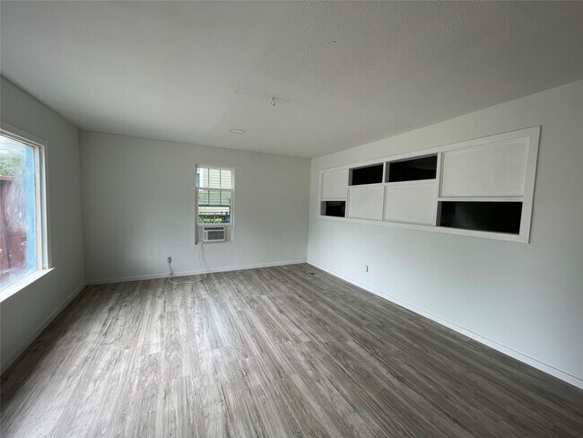 Foto del edificio - 4602 Leffingwell St