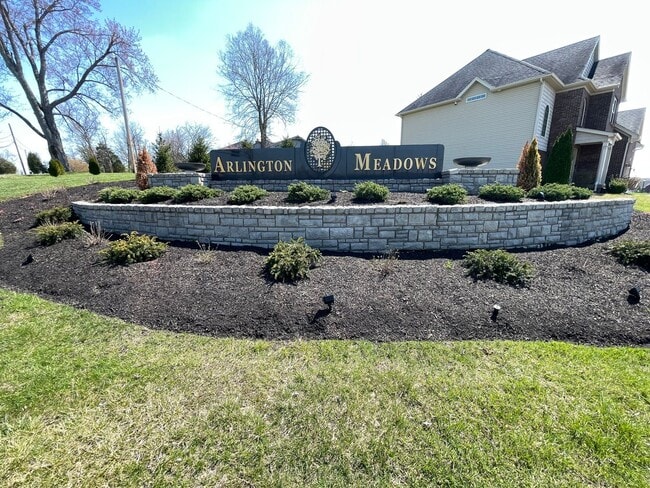 Building Photo - Beautiful Home East Jefferson For Rent