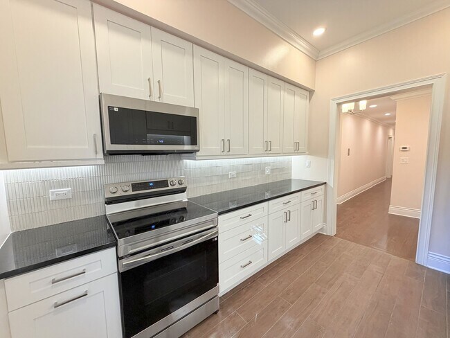 Foto del edificio - 670 W Sheridan Rd