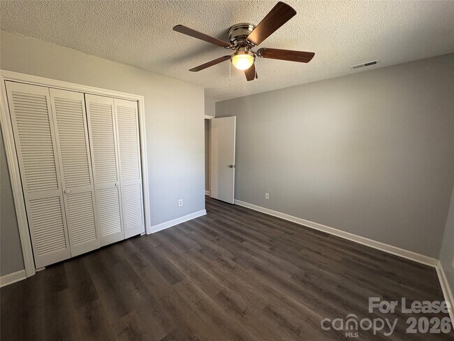 Foto del edificio - 3600 Cobbleridge Dr