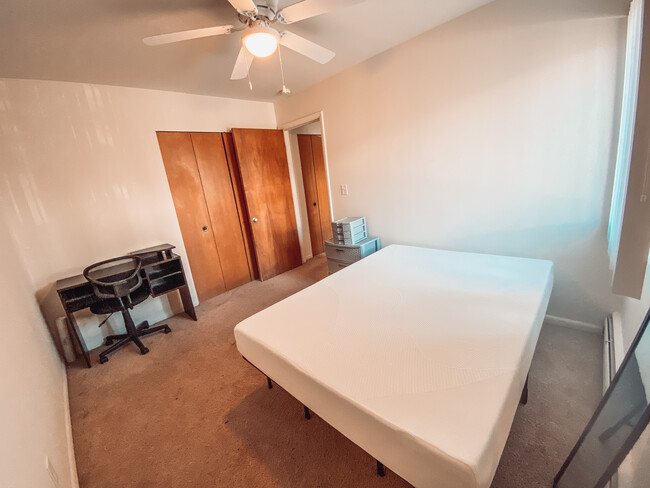 Bedroom 2 - 1107 Maiden Lane Ct