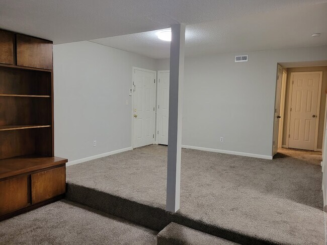Living Room View - 1331 Westbrooke St