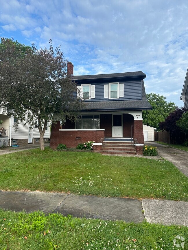 Building Photo - 3602 W 148th St