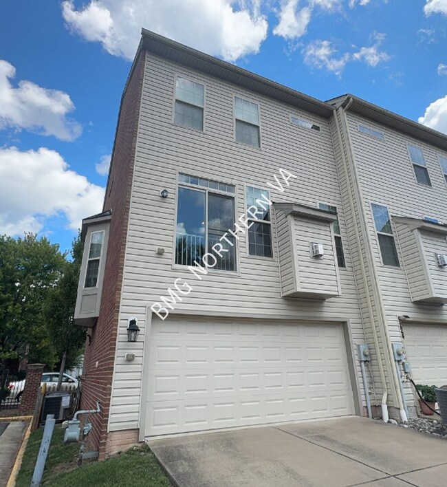 Foto del edificio - 9220 Prescott Ave