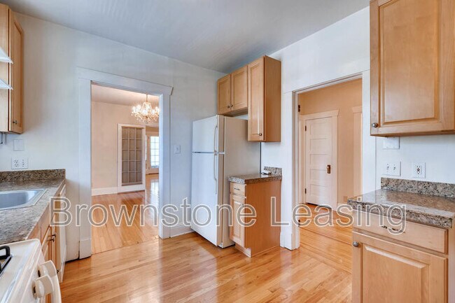 Foto del edificio - 867 N Ogden St