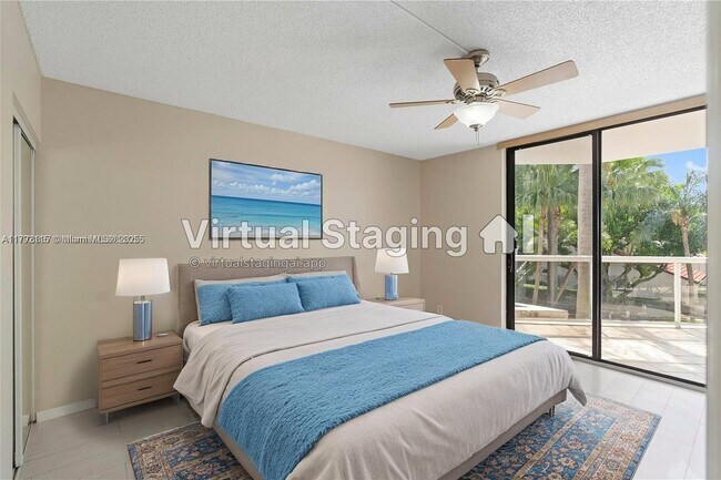 Foto del edificio - 3610 Yacht Club Dr