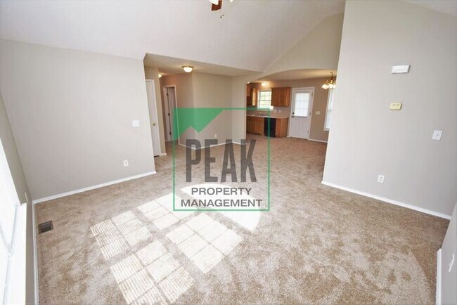 Foto del edificio - Home For Rent In Monett