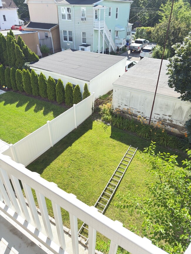 Back yard access - 434 Locust St