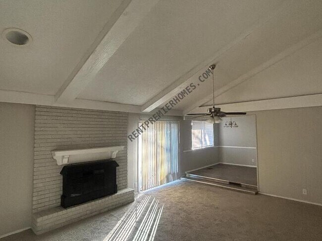 Foto del edificio - 11132 E 29th St