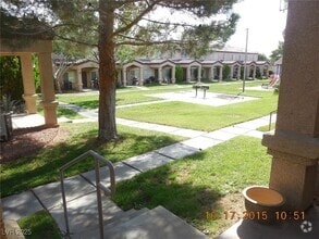 Building Photo - 2528 Sierra Bello Ave