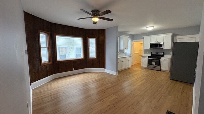 Foto del edificio - 190 Sheridan Ave