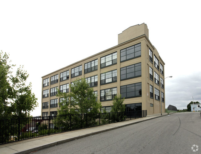 Primary Photo - Up Lofts