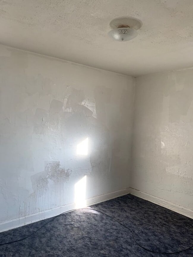 Foto del edificio - 15340 Hartwell St