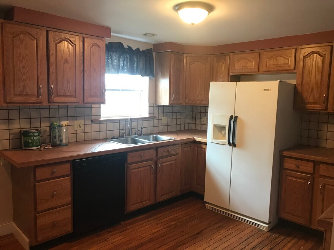 Primary Photo - 504 Spencer Rd