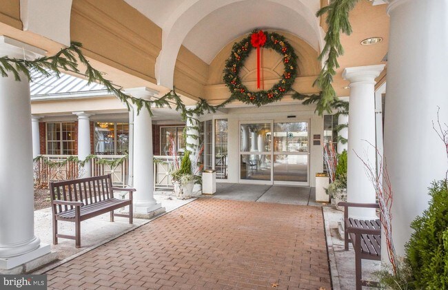 Foto del edificio - 2235 Windrow Dr