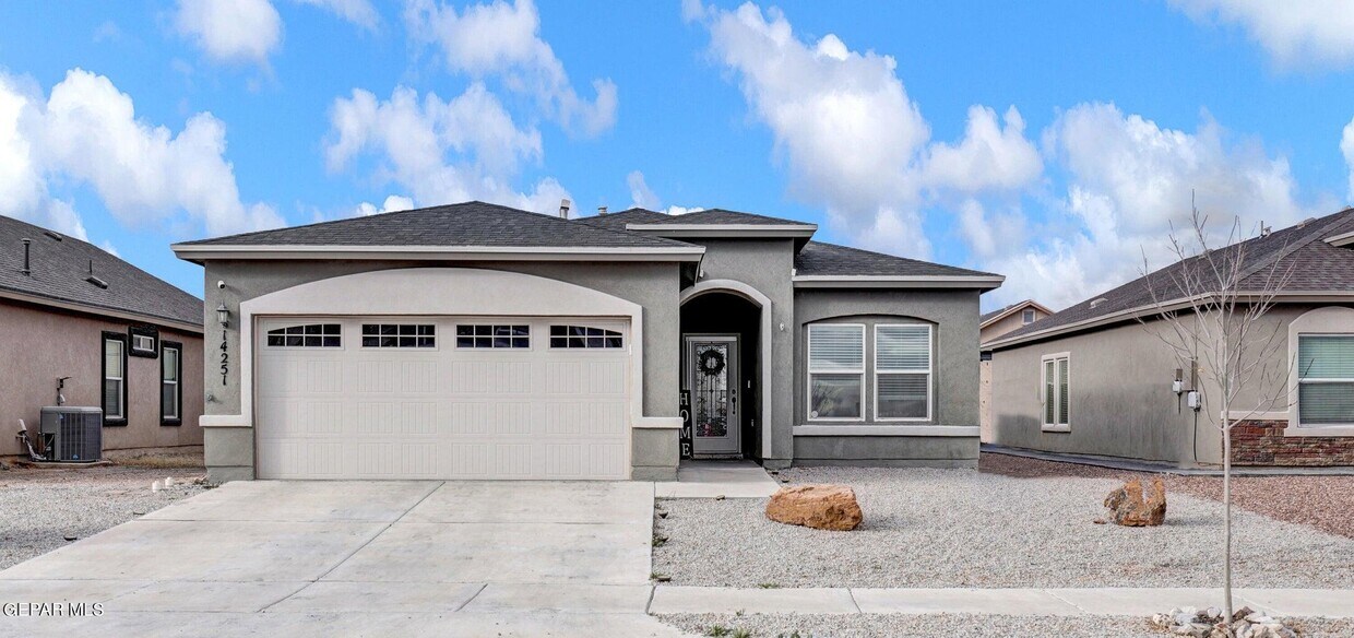 Foto principal - 14251 Peyton Edwards Ave