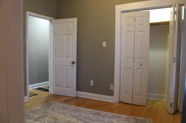 Foto del edificio - 1908 Esplanade Ave