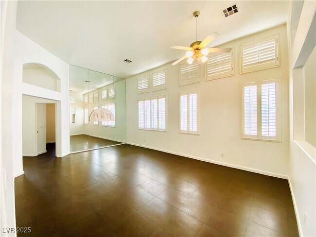 Building Photo - 8736 Vista Ladera Ct