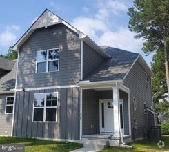Building Photo - 216 Chandler St