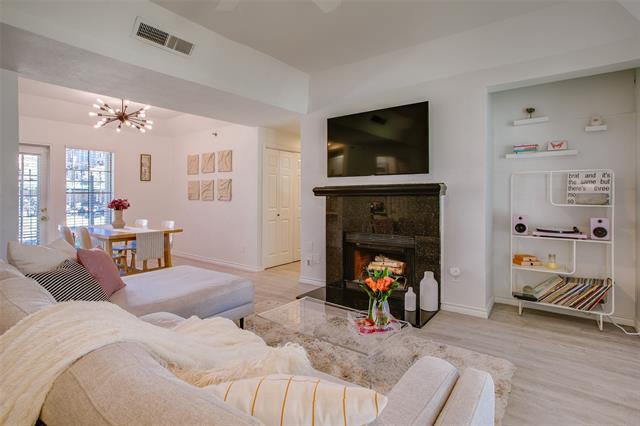 Foto del edificio - 3105 San Jacinto St