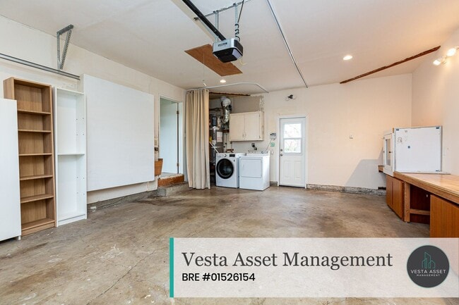 Building Photo - Spacious 4-Bedroom Home in a Desirable Concord Neighborhood