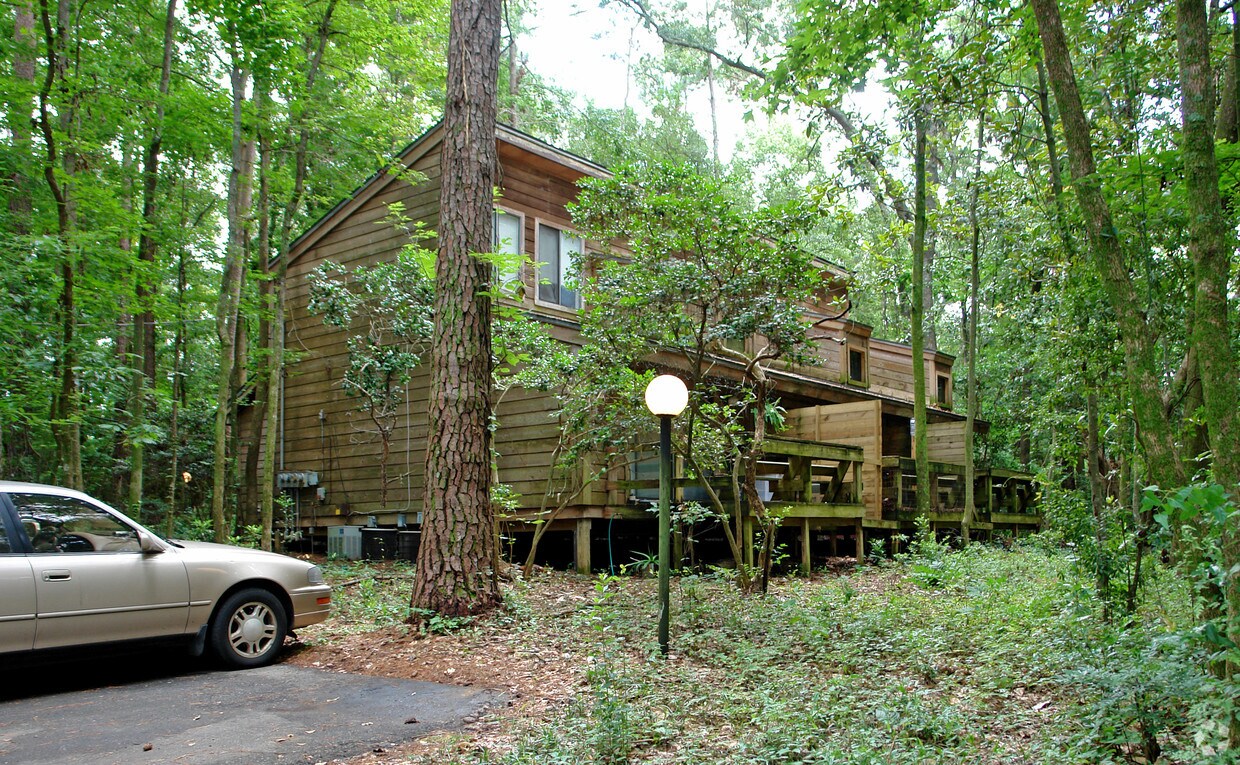 Primary Photo - 307 Vantage Point Ln