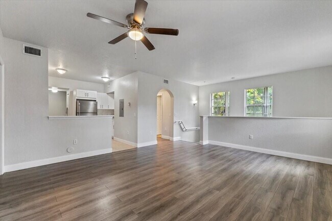 Foto del edificio - 2301 Belmont Ln