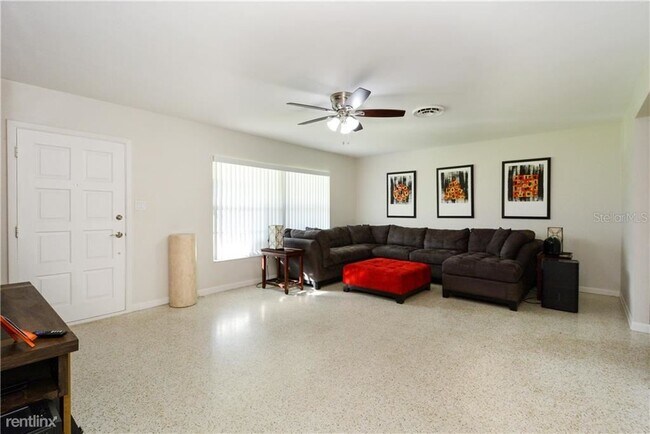 Building Photo - 3 br, 2 bath House - 325 Pearl Ave