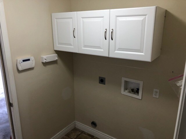 Foto del edificio - NEW! 3 BED, 2 BATH, 2 CAR GARAGE HOUSE!