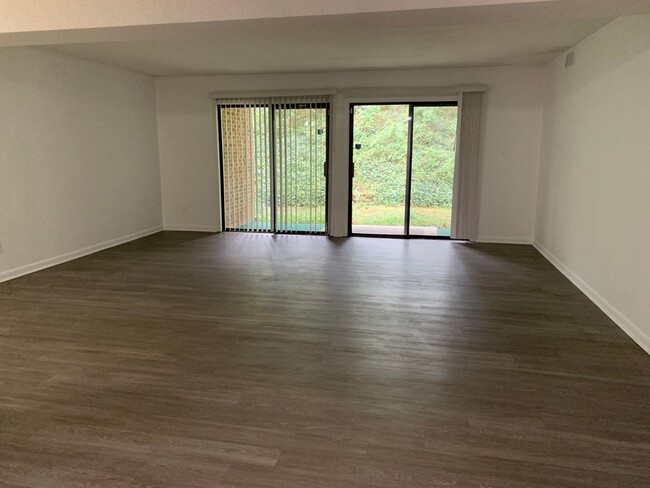 Building Photo - LOCATED NEAR CRABTREE-- CONDO AT MARTINIQU...