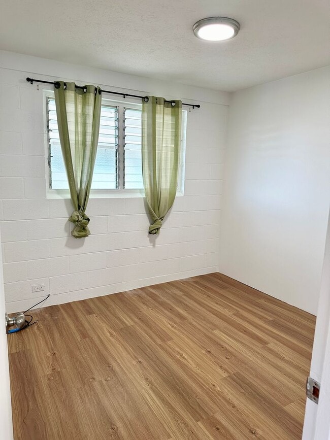 Foto del edificio - Renovated 2 bedroom 1 bath Duplex in Lilih...