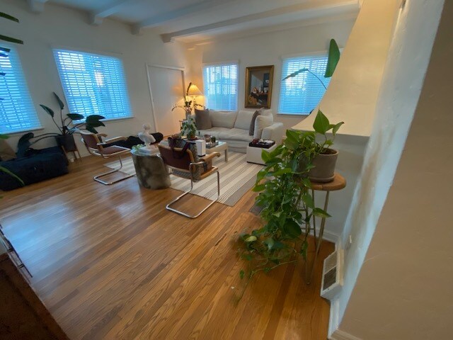 Building Photo - 464 N Spaulding Ave