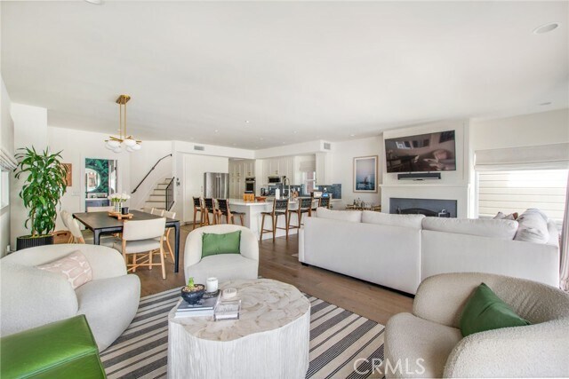 Foto del edificio - 327 Anade Ave