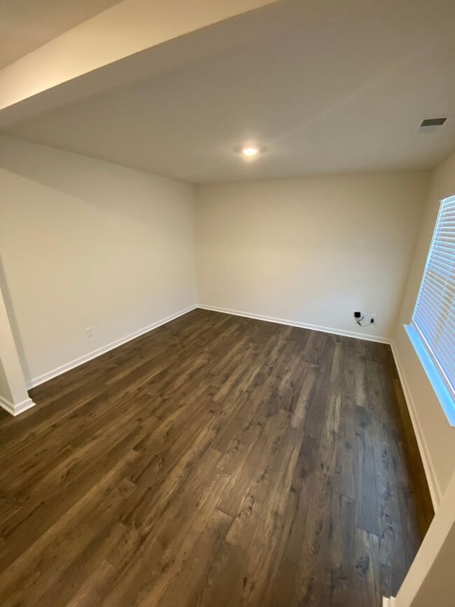 Building Photo - 881 Greene Mdw Dr