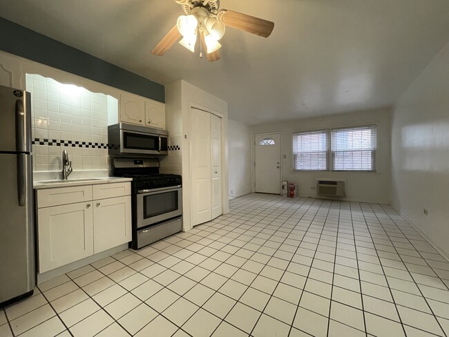 Building Photo - 2132 N Harlem Ave