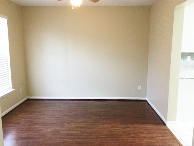 Foto del edificio - 4945 Wheat Dr SW