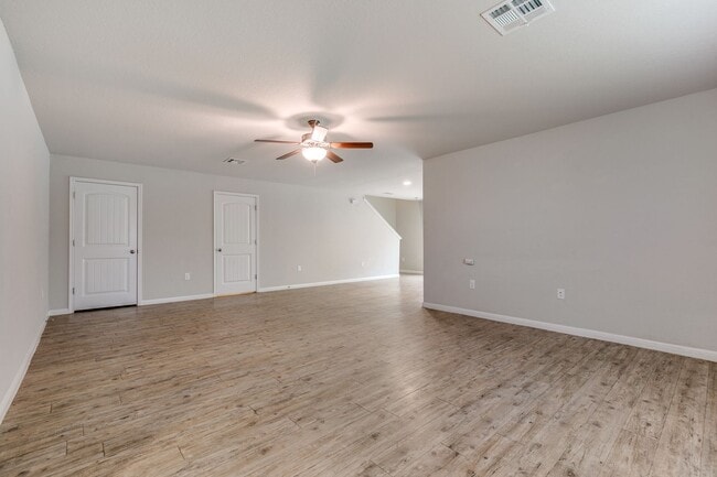 Foto del edificio - 10302 Relic Oaks