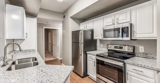 Foto del edificio - 1 bedroom in League City TX 77573