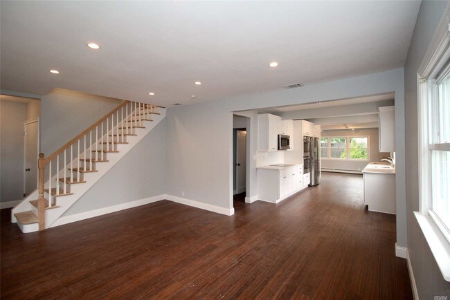 Foto del edificio - 851 Glen Dr