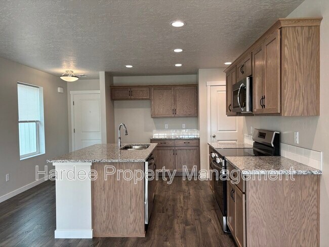 Foto del edificio - 17599 Jackson Rdg Wy